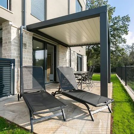 Alex & Betty Apartment Medulin Exterior photo